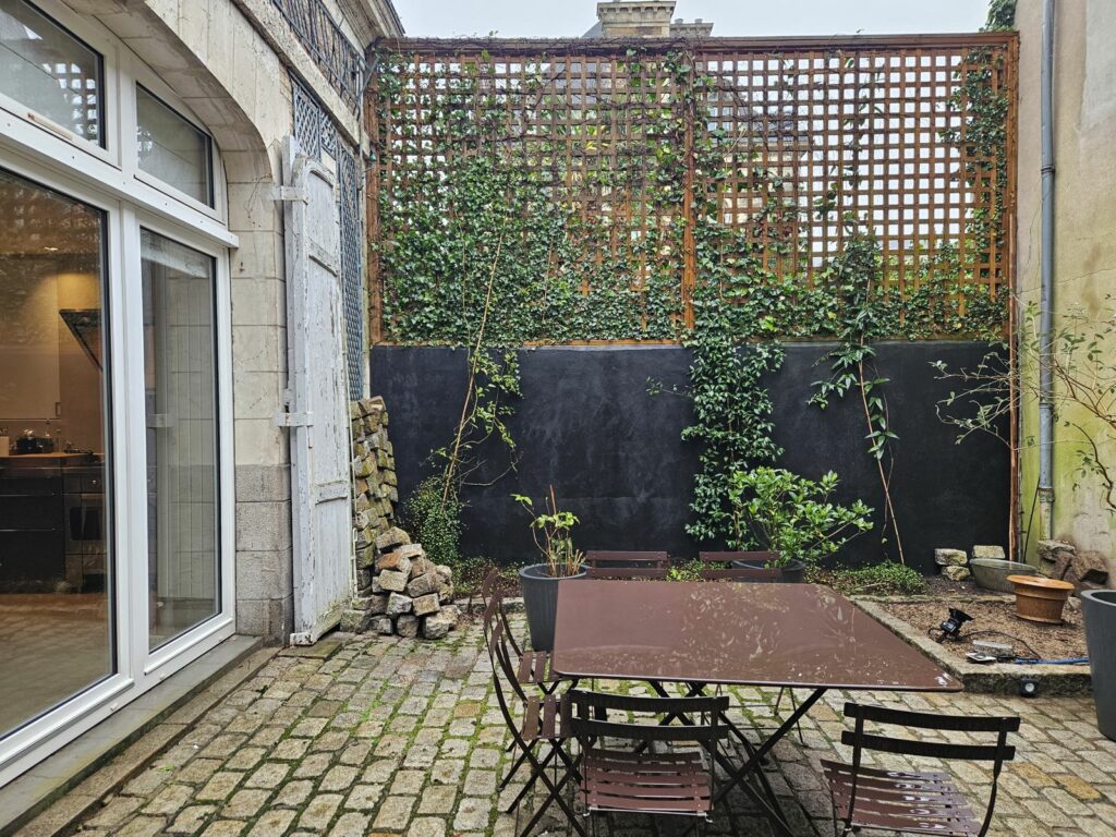 Fabrication et pose de claustra bois à Nantes